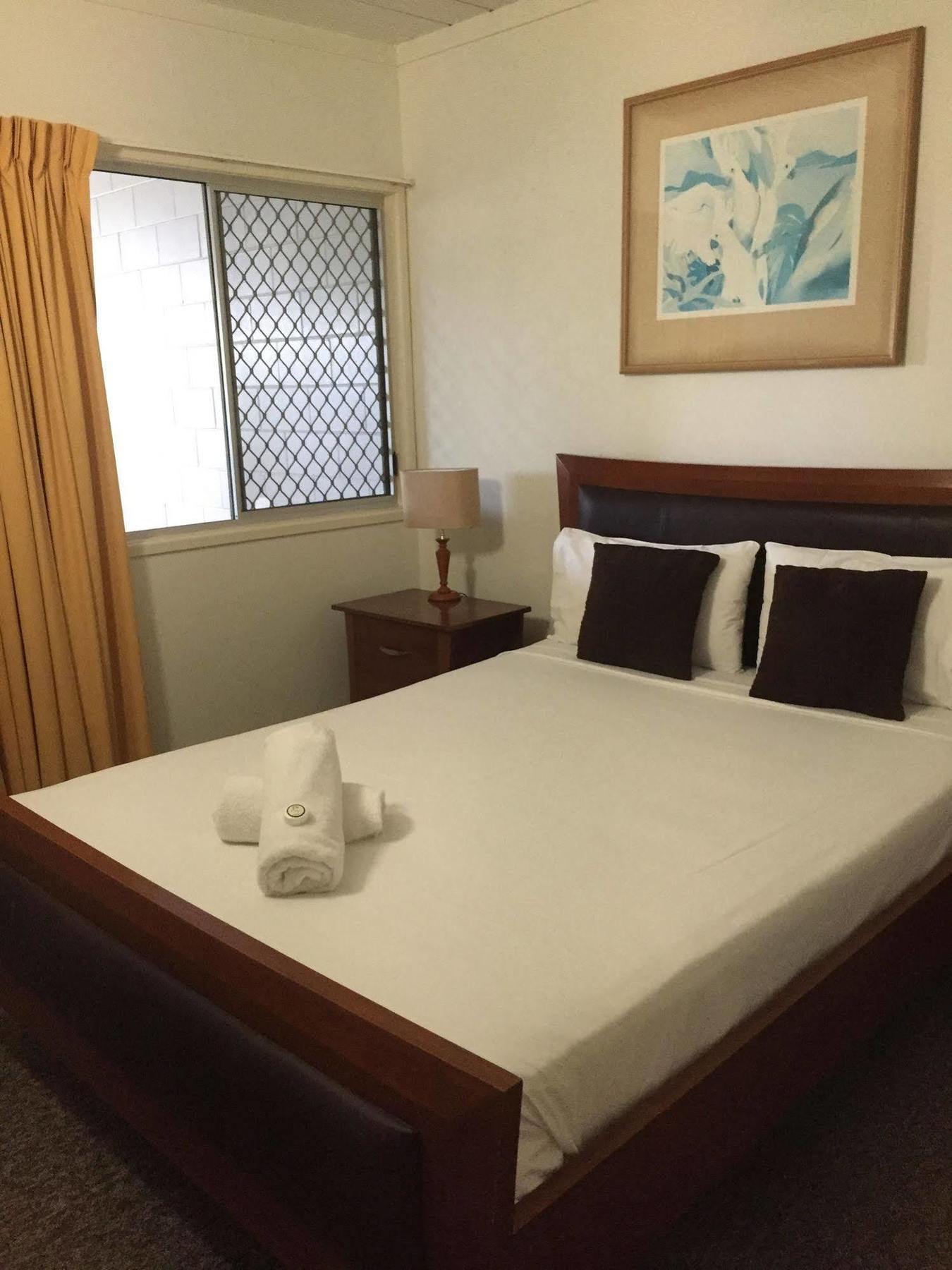 Airlie Seaview Apartments Airlie Beach Exteriör bild